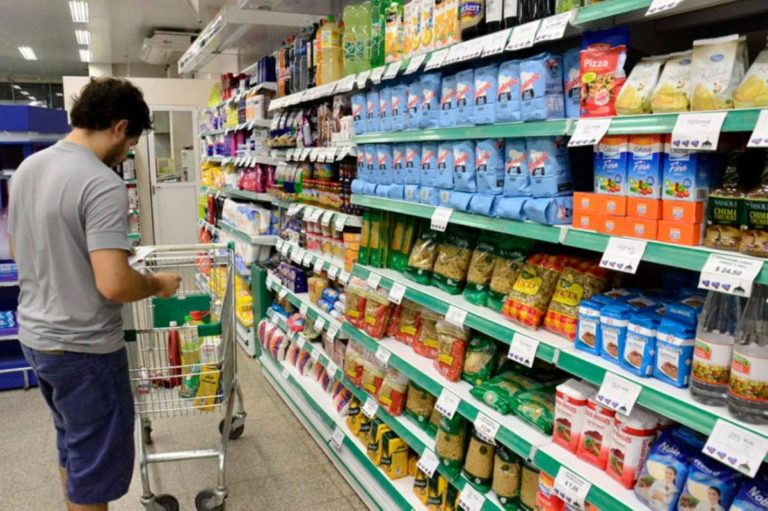 Según el Indec hay un crecimiento considerable en las ventas de supermercados y comercios mayoristas
