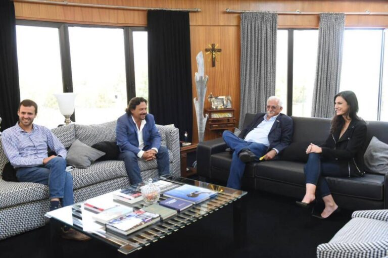 En Casa de Gobierno | Hubo encuentro entre el gobernador Sáenz y los diputados nacionales electos por Salta